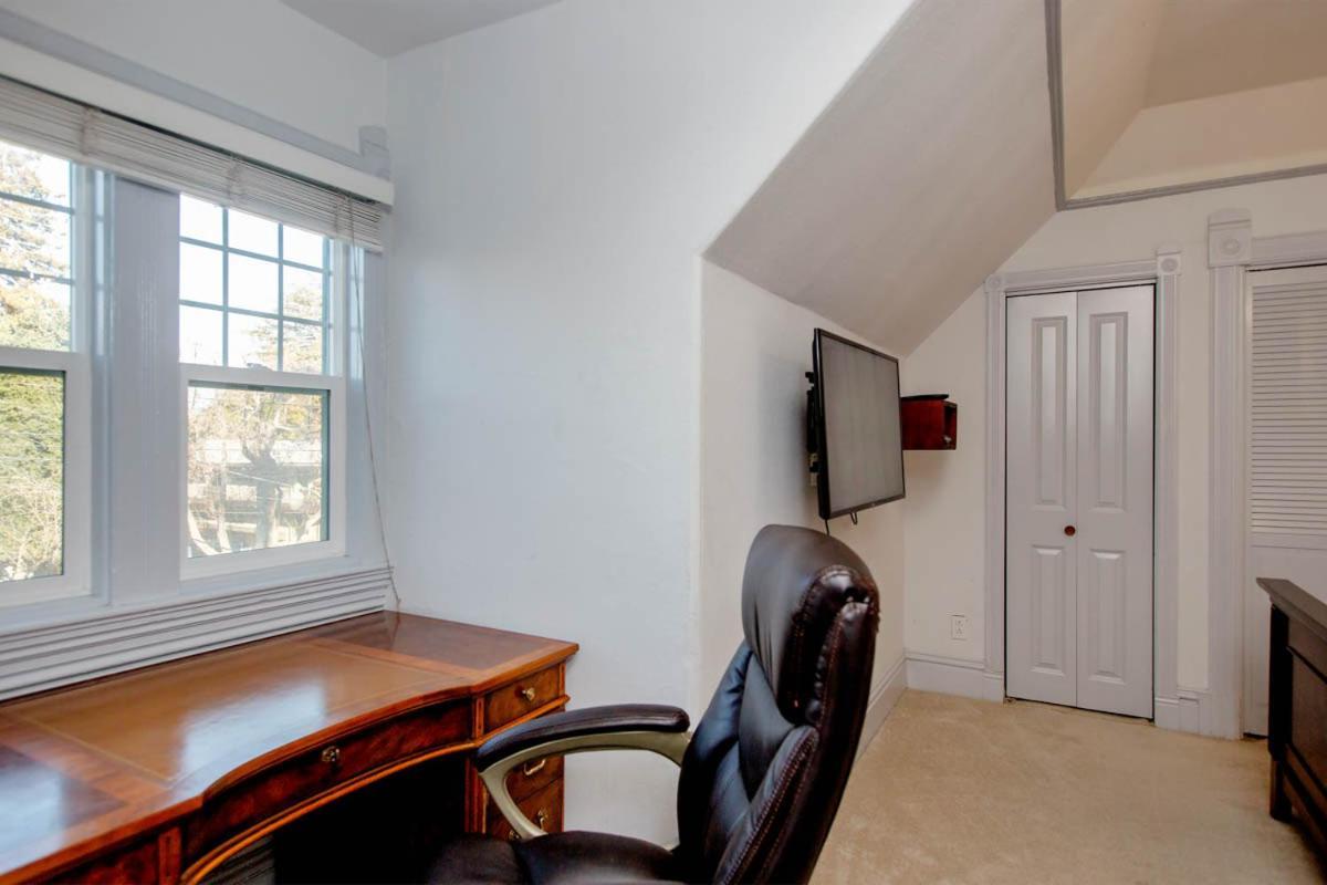 Alameda 3Br Unique Victorian Penthouse With Deck And Outdoor Furniture, Ac, 3 Blocks To Beach & Shopping Center & 2 Free Parking Spaces Exterior foto